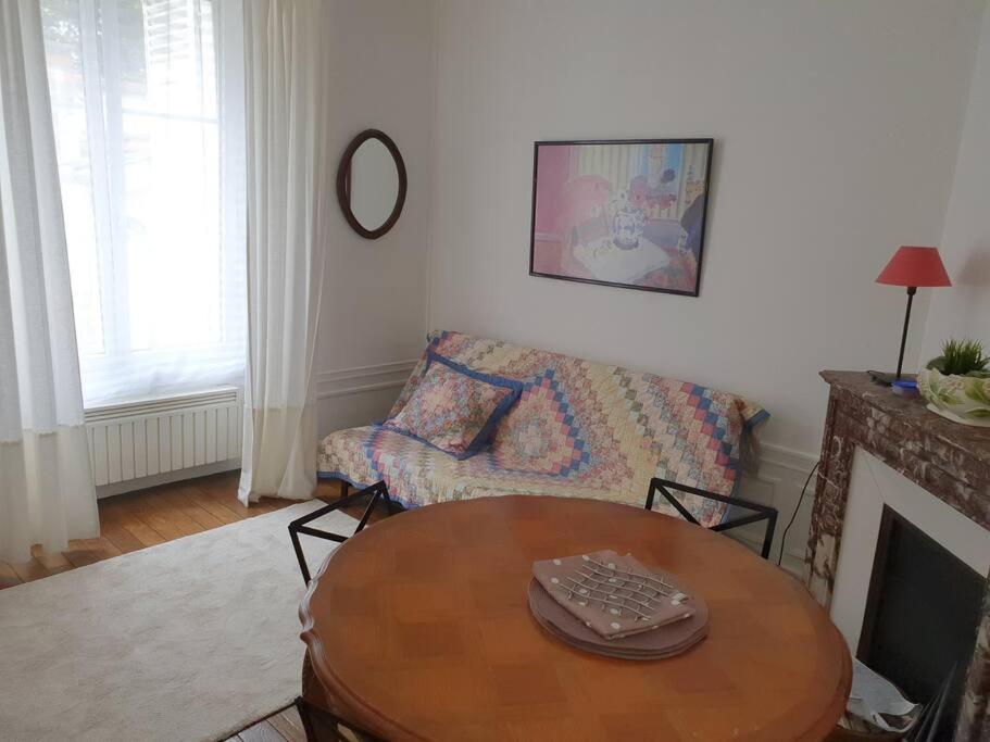 Grand Appartement Proche Cathedrale 4 Pers Reims Exterior foto